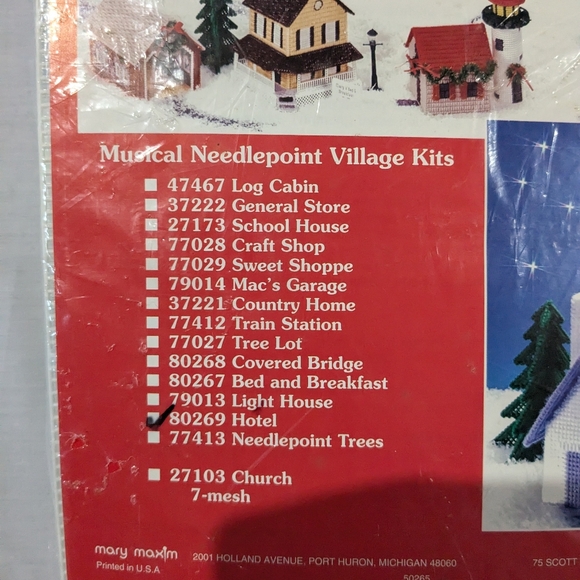 Mary Maxim musical village plastic canvas needlepoint kit Hotel #80269 - Picture 3 of 7